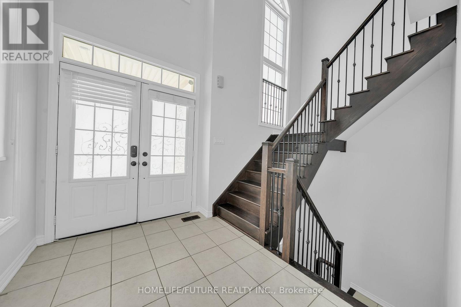 44 Gillett Drive, Ajax (Northeast Ajax), Ontario  L1Z 0N7 - Photo 3 - E13095190