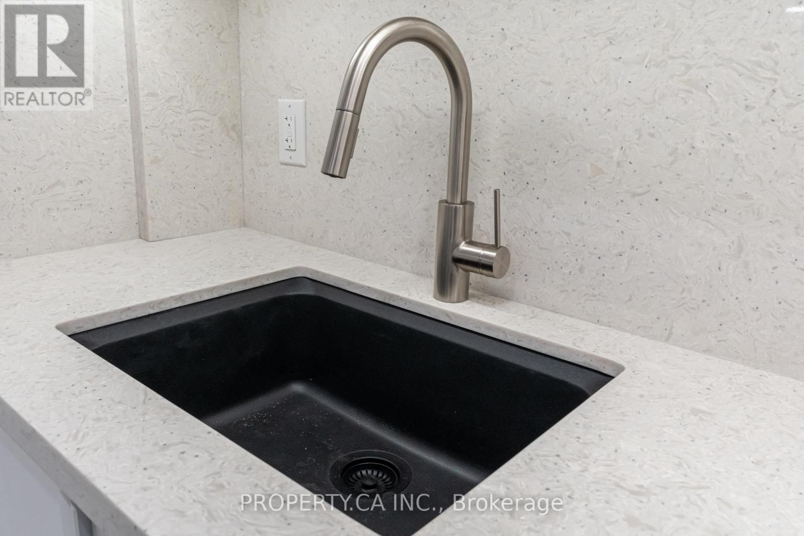 Garden Suite - 1063 Logan Avenue, Toronto, Ontario  M4K 3G2 - Photo 18 - E13095278
