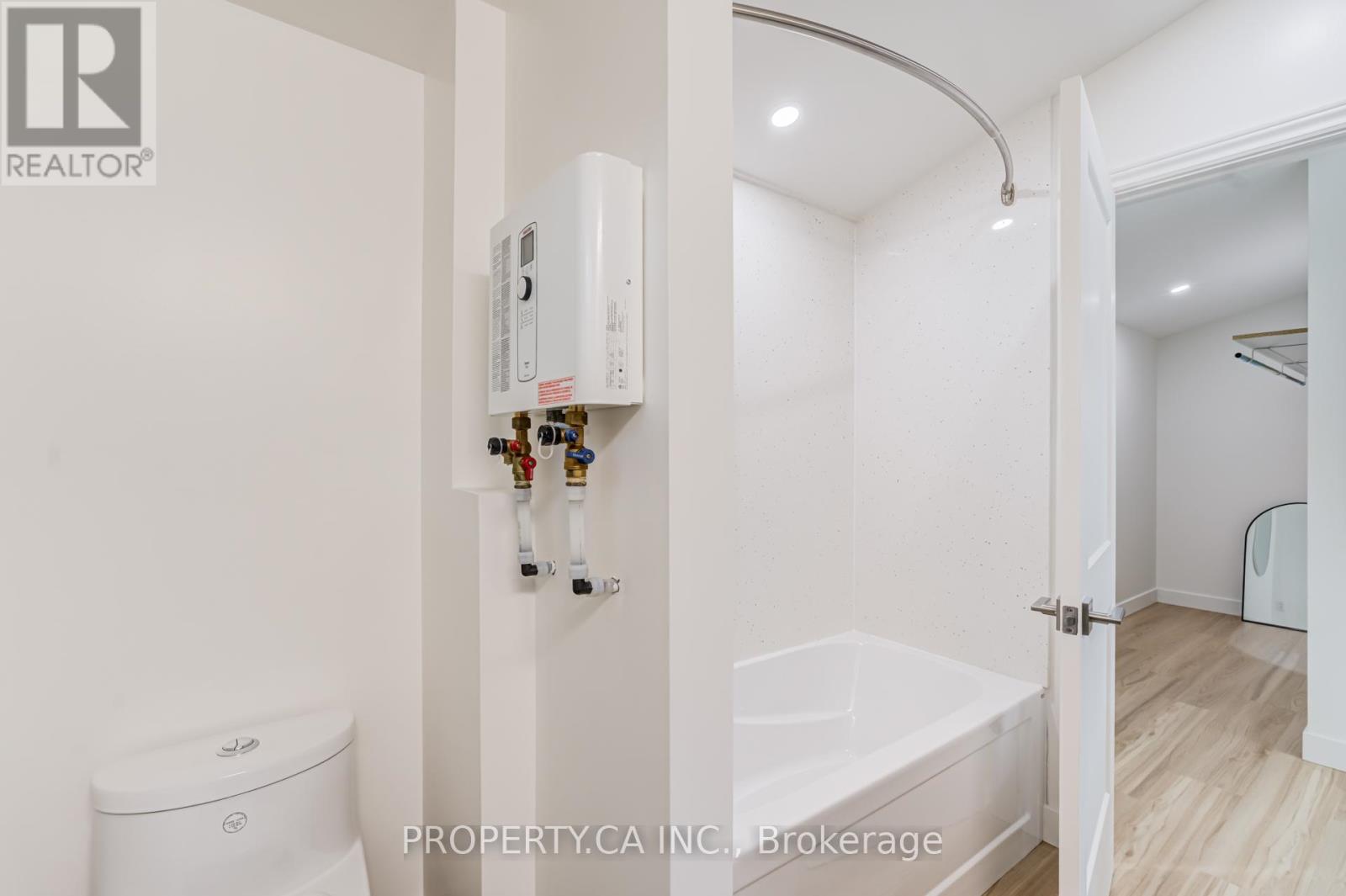 Garden Suite - 1063 Logan Avenue, Toronto, Ontario  M4K 3G2 - Photo 38 - E13095278