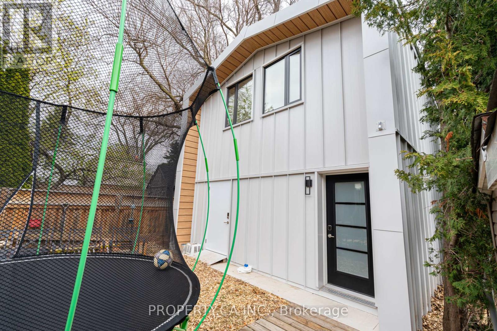Garden Suite - 1063 Logan Avenue, Toronto, Ontario  M4K 3G2 - Photo 44 - E13095278