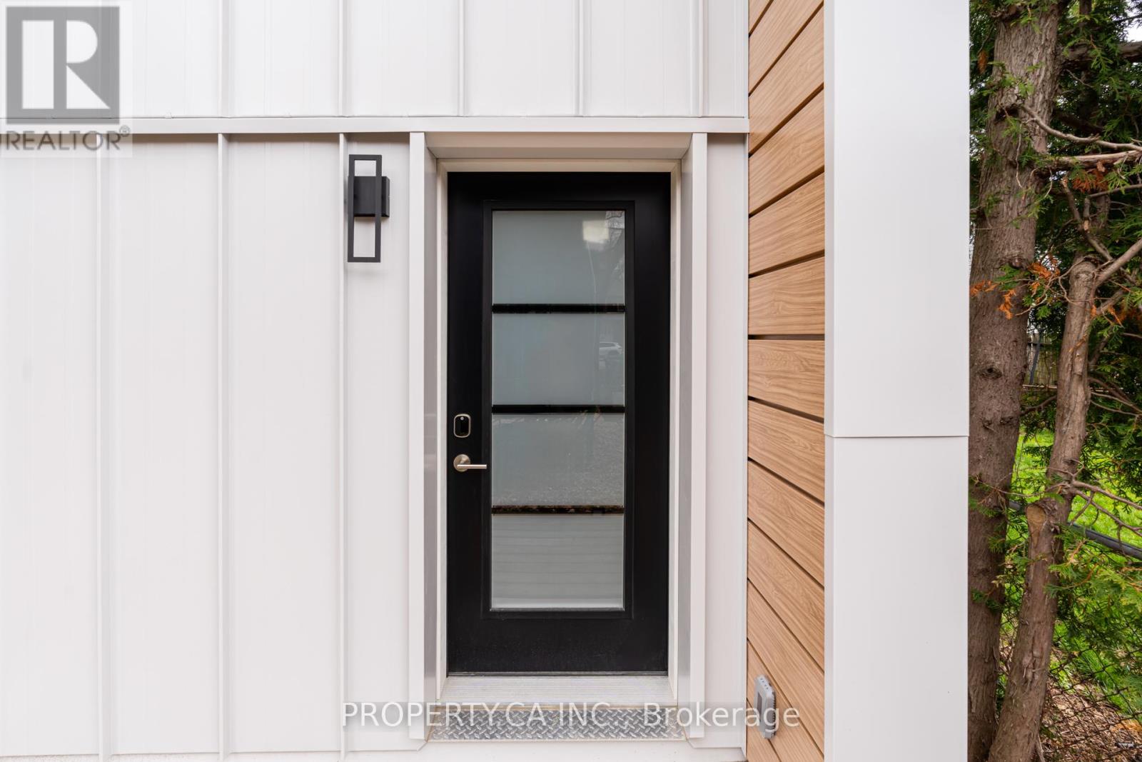 Garden Suite - 1063 Logan Avenue, Toronto, Ontario  M4K 3G2 - Photo 47 - E13095278