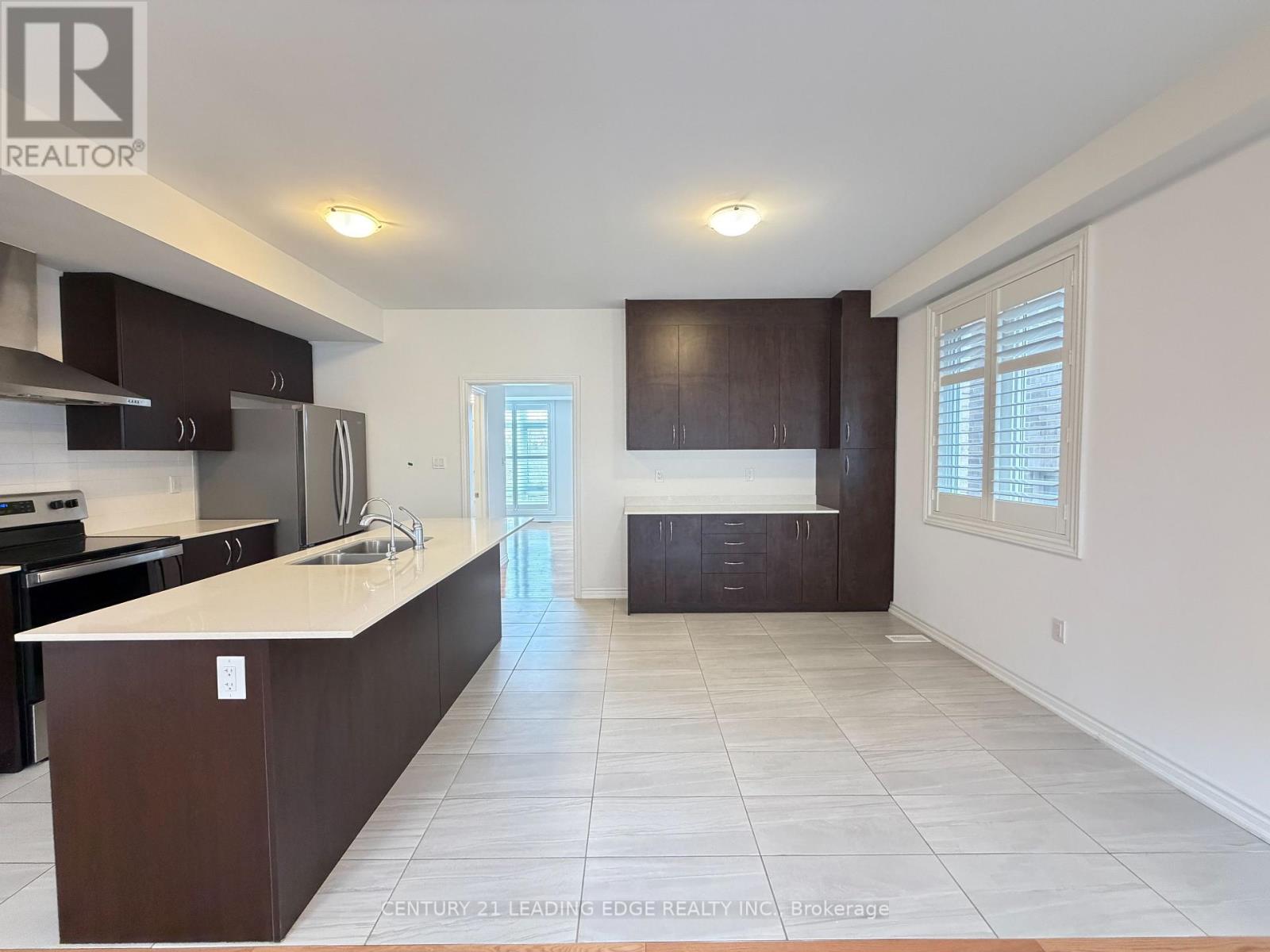 6863 MAIN STREET, Whitchurch-Stouffville, Ontario
