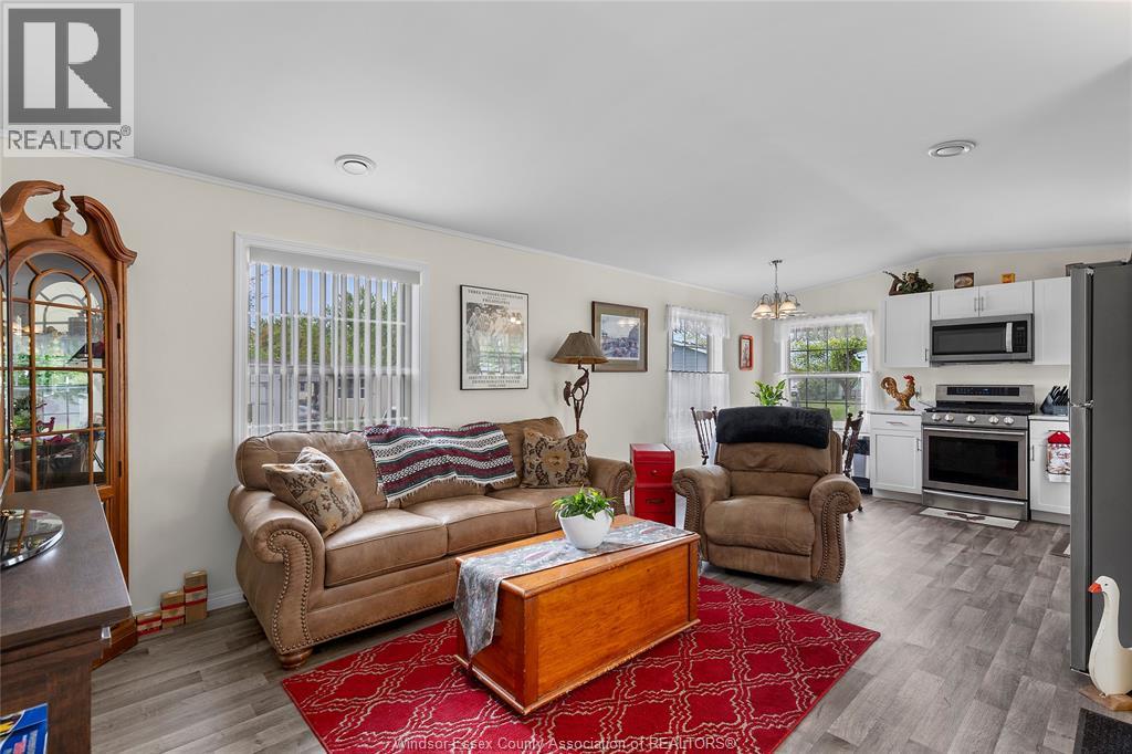 191 Steven Court, Essex, Ontario  N8M 2A8 - Photo 9 - 26010367