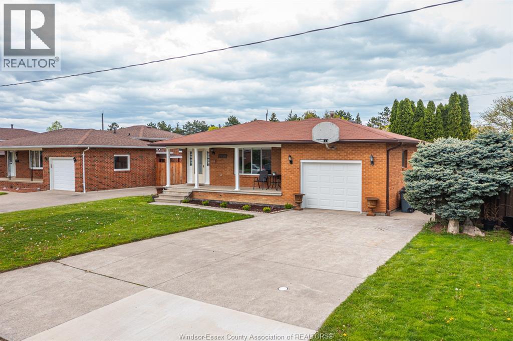 2958 Llyod George Boulevard, Windsor, Ontario  N8T 2V1 - Photo 2 - 26010021