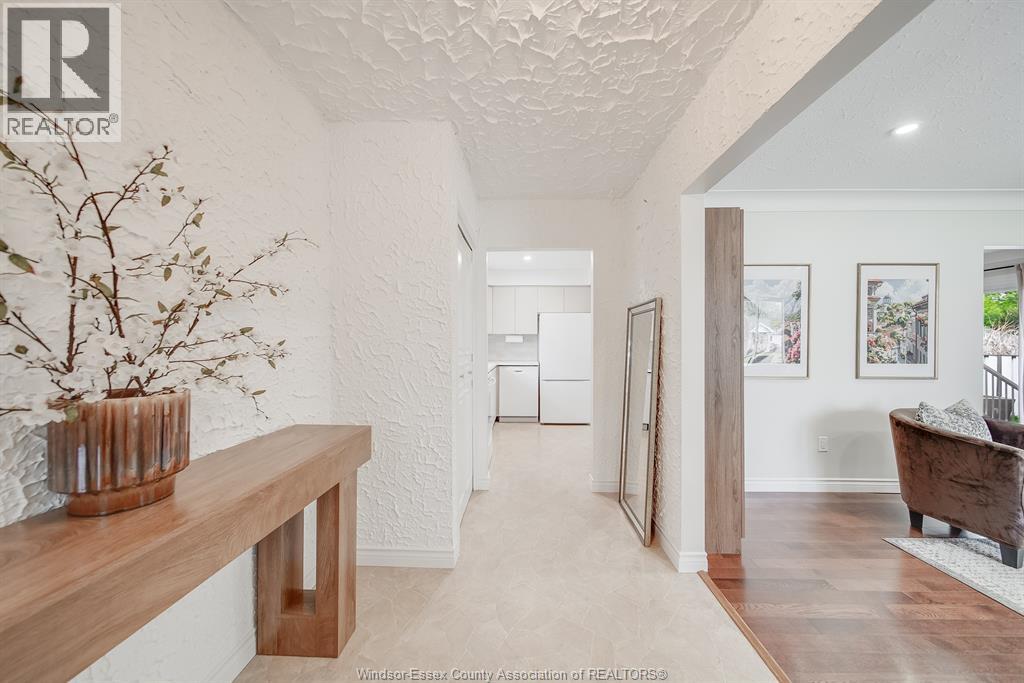 2958 Llyod George Boulevard, Windsor, Ontario  N8T 2V1 - Photo 4 - 26010021