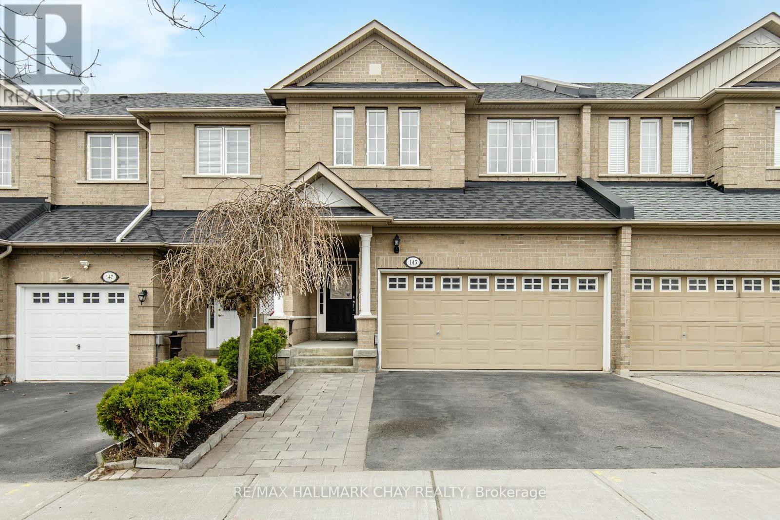 145 MILLCLIFF CIRCLE, Aurora, Ontario