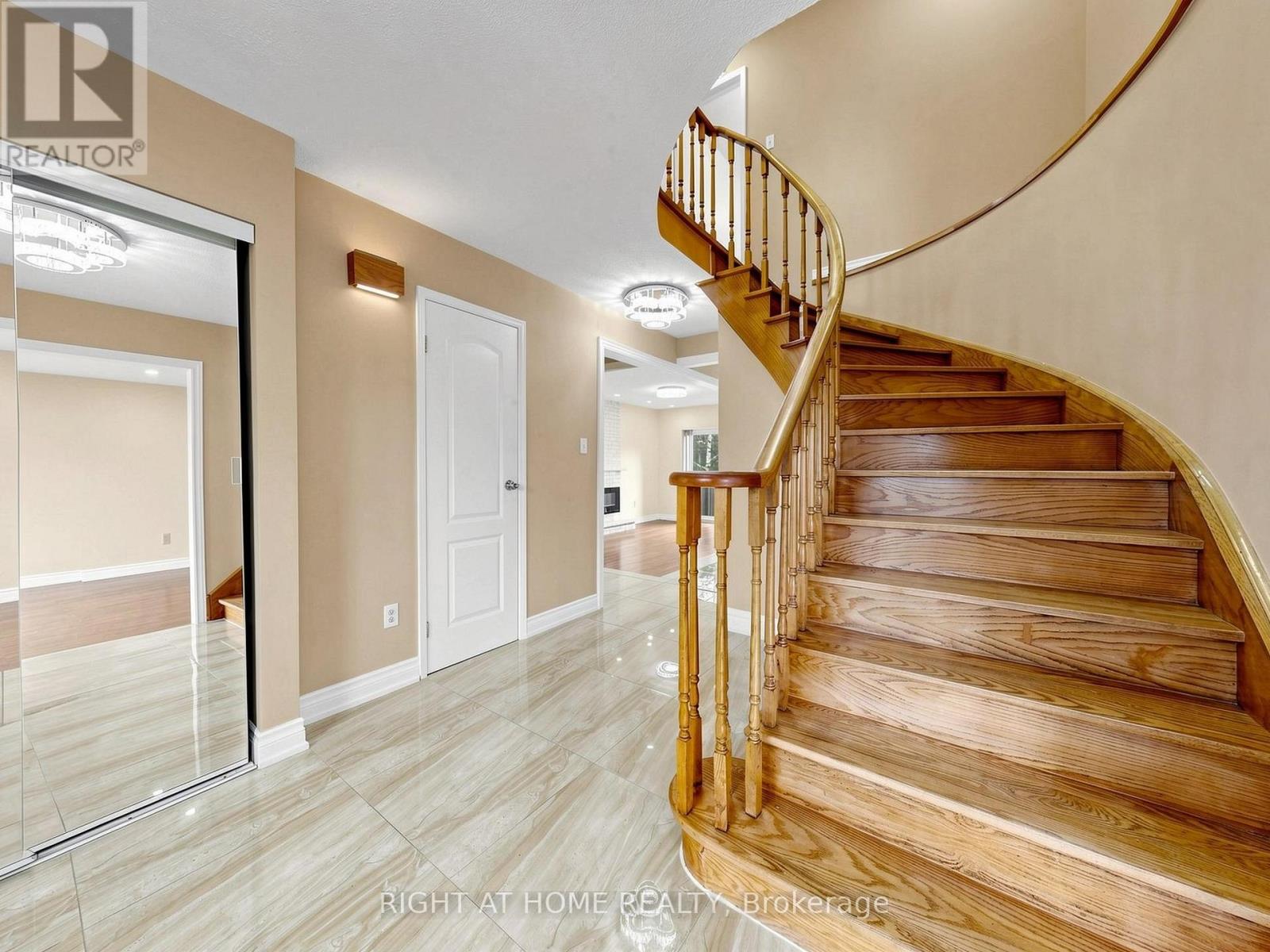 86 Howlett Avenue, Newmarket, Ontario  L3Y 5S5 - Photo 25 - N13094996