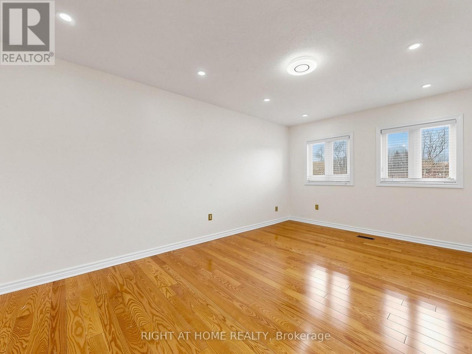 86 Howlett Avenue, Newmarket, Ontario  L3Y 5S5 - Photo 27 - N13094996