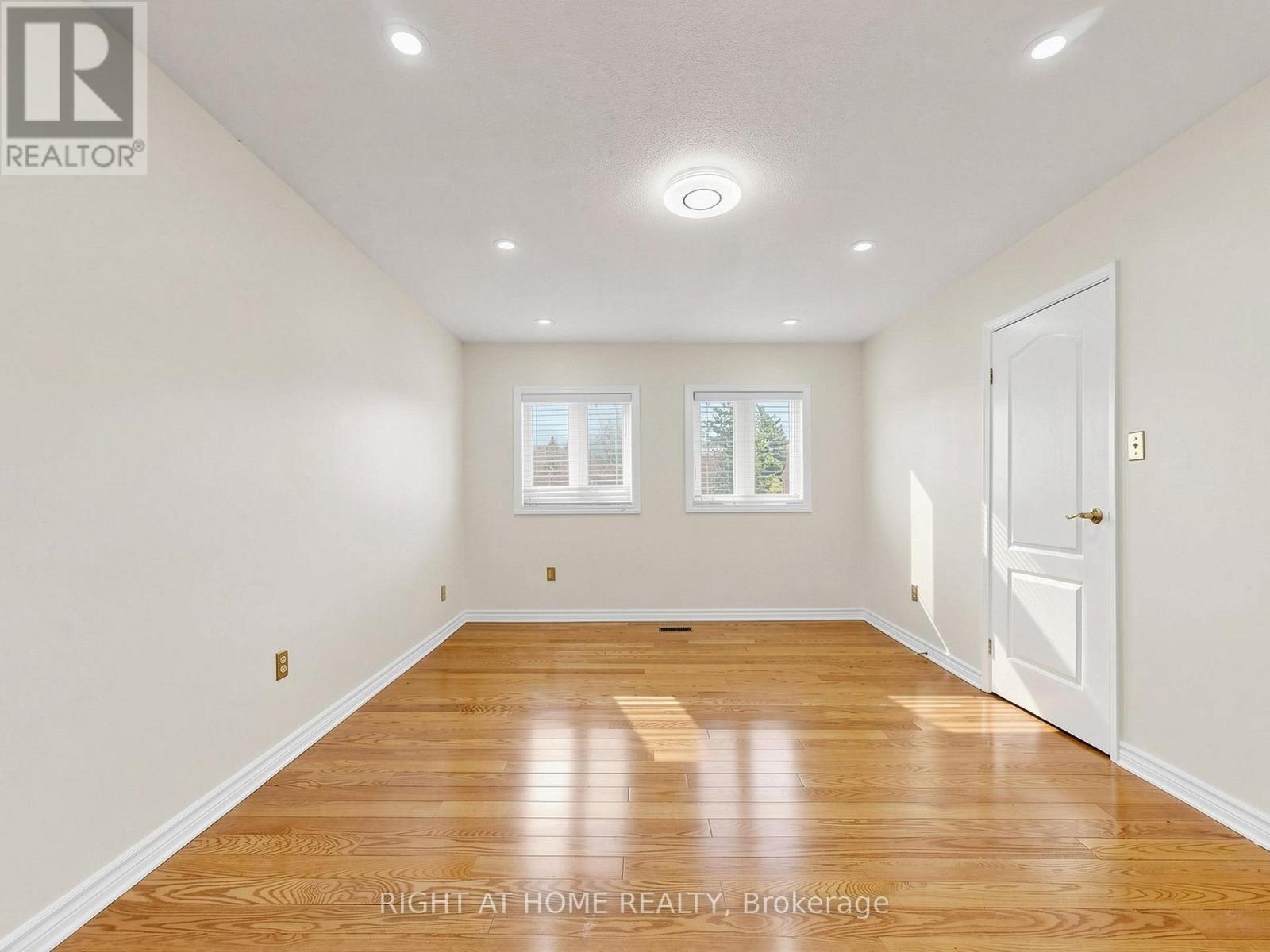 86 Howlett Avenue, Newmarket, Ontario  L3Y 5S5 - Photo 28 - N13094996