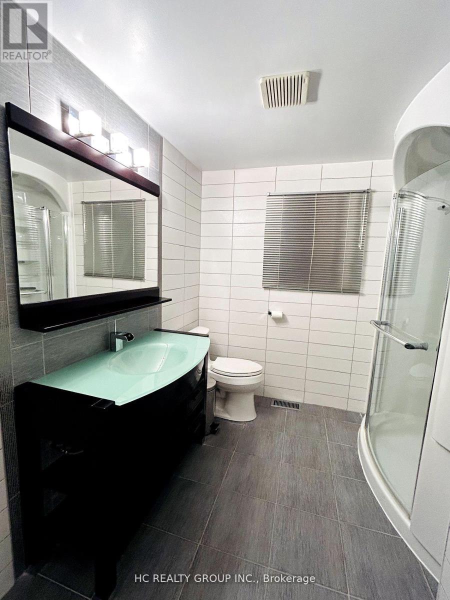 33 Westmoreland Court, Markham, Ontario  L3R 8L9 - Photo 10 - N13095008