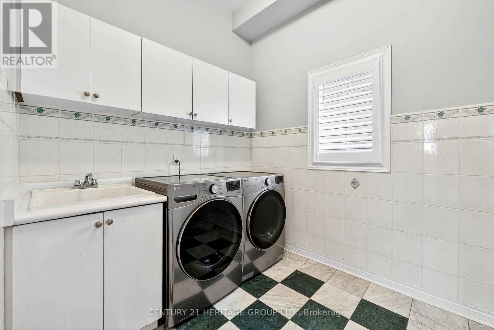 2 Adam Ernst Court, Vaughan, Ontario  L4H 2S5 - Photo 16 - N13095044