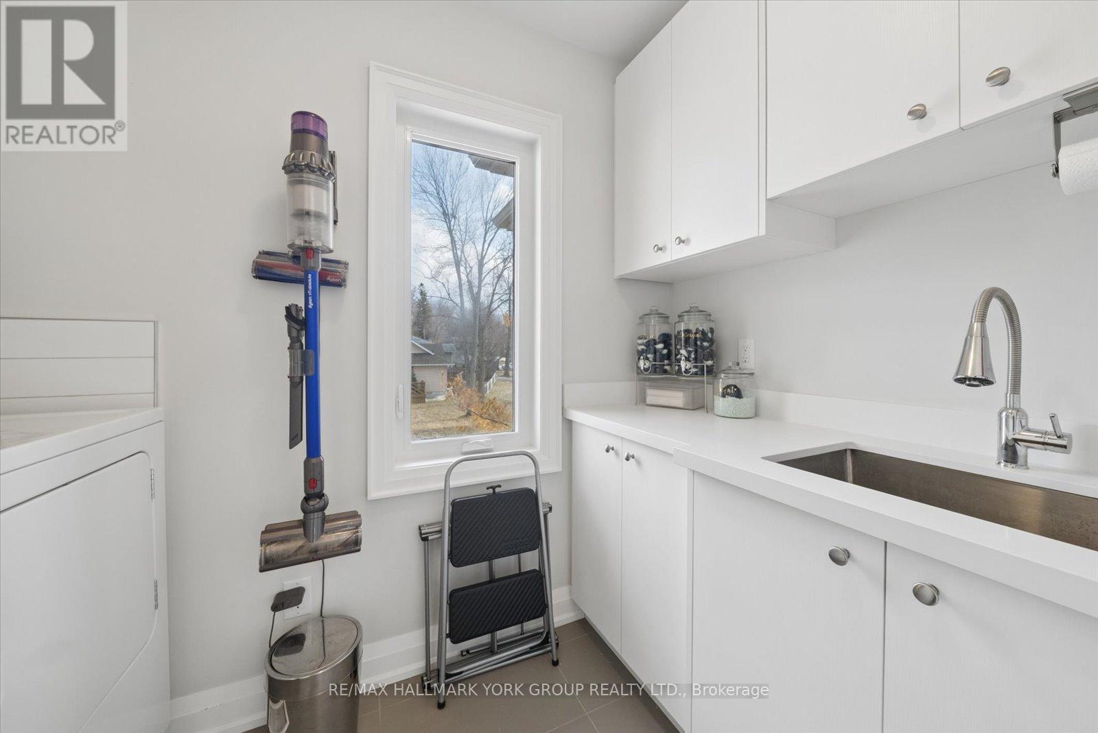 220 Pine Beach Drive, Georgina, Ontario  L4P 2V5 - Photo 32 - N13095094