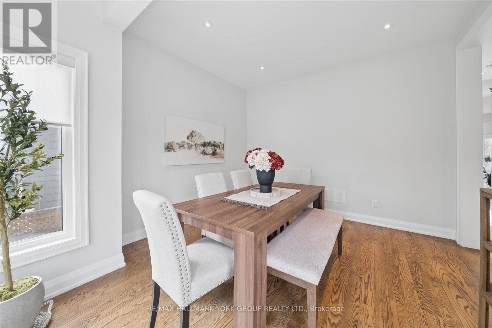 220 Pine Beach Drive, Georgina, Ontario  L4P 2V5 - Photo 6 - N13095094