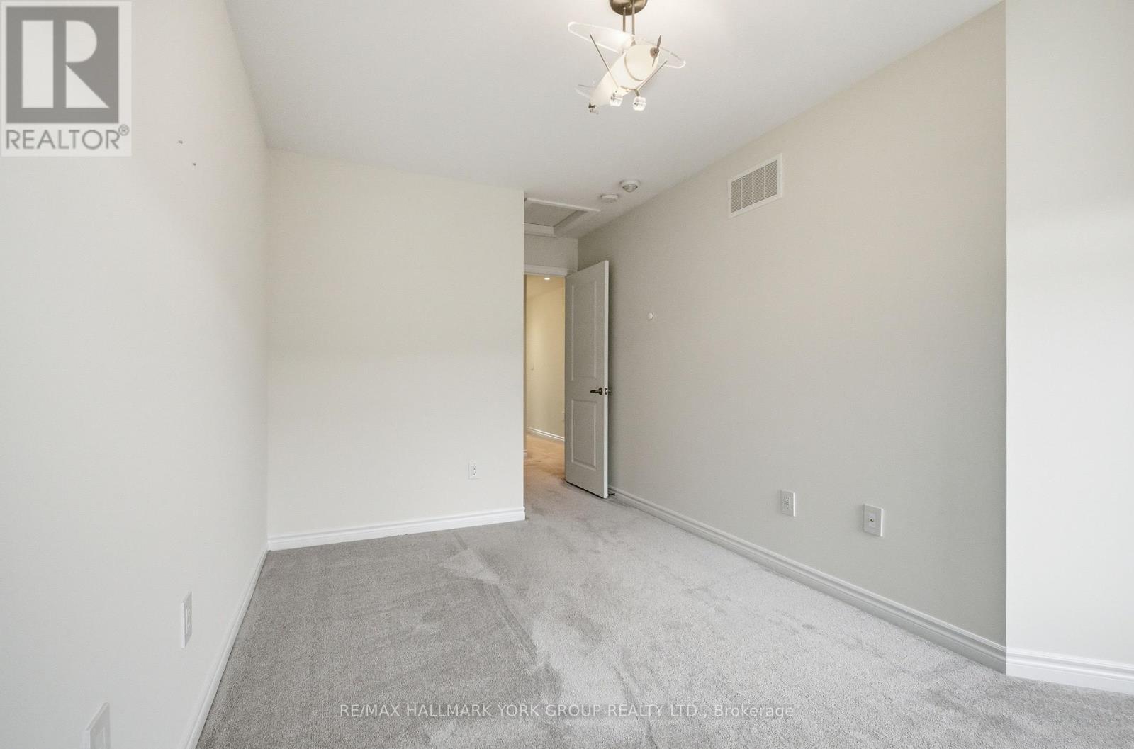 104 Gordon Circle, Newmarket, Ontario  L3Y 0C9 - Photo 32 - N13095110