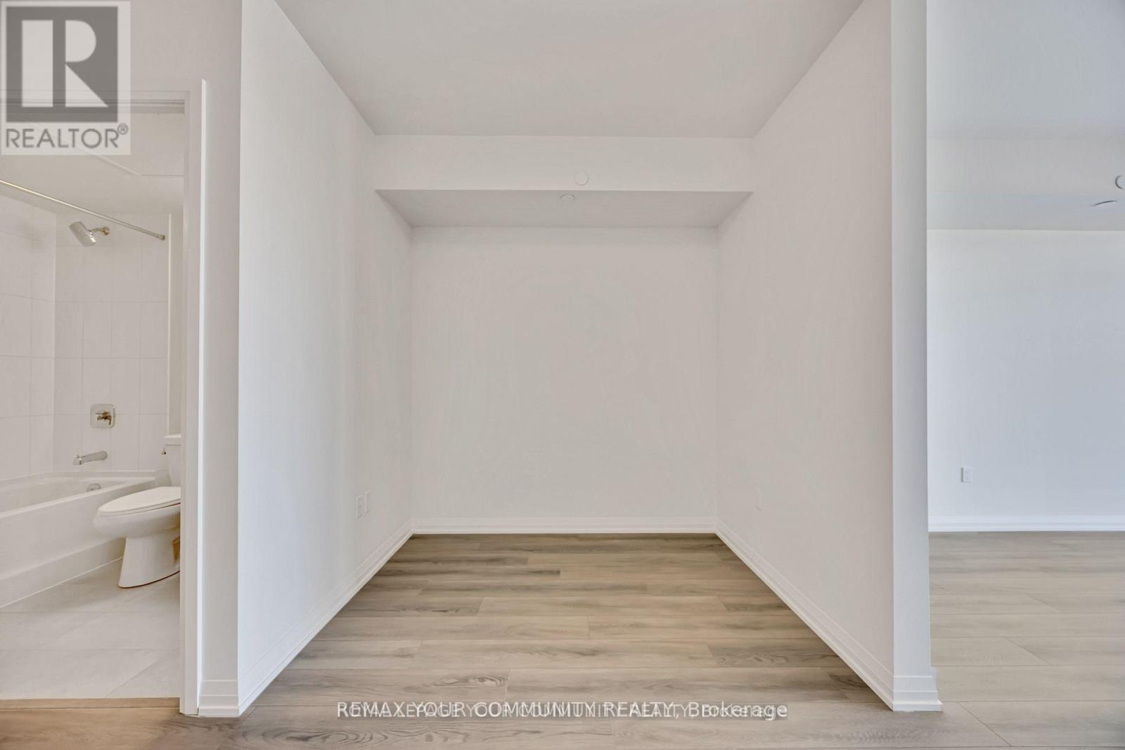 429 - 8960 Jane Street, Vaughan, Ontario  L4K 0N9 - Photo 6 - N13095114