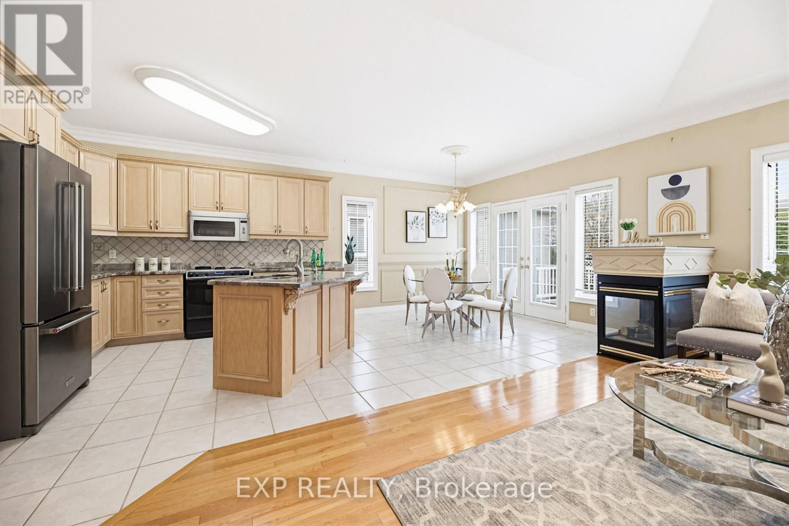 126 Carmela Avenue, Richmond Hill, Ontario  L4E 2V6 - Photo 11 - N13095182