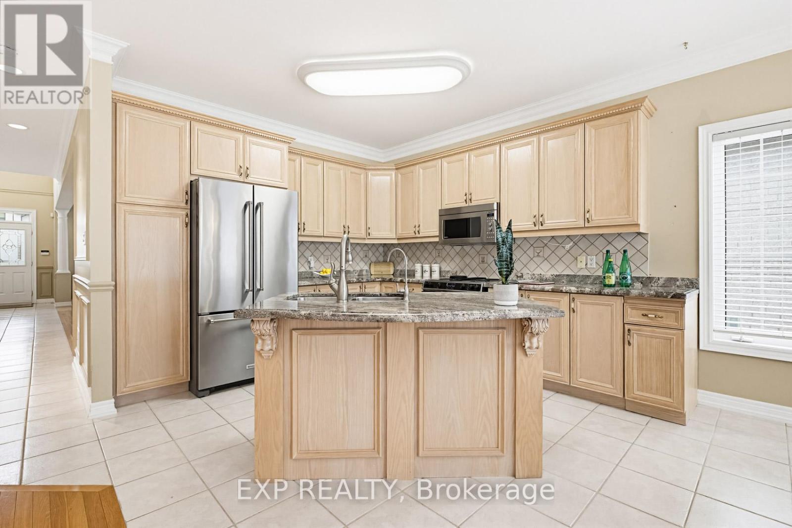 126 Carmela Avenue, Richmond Hill, Ontario  L4E 2V6 - Photo 13 - N13095182