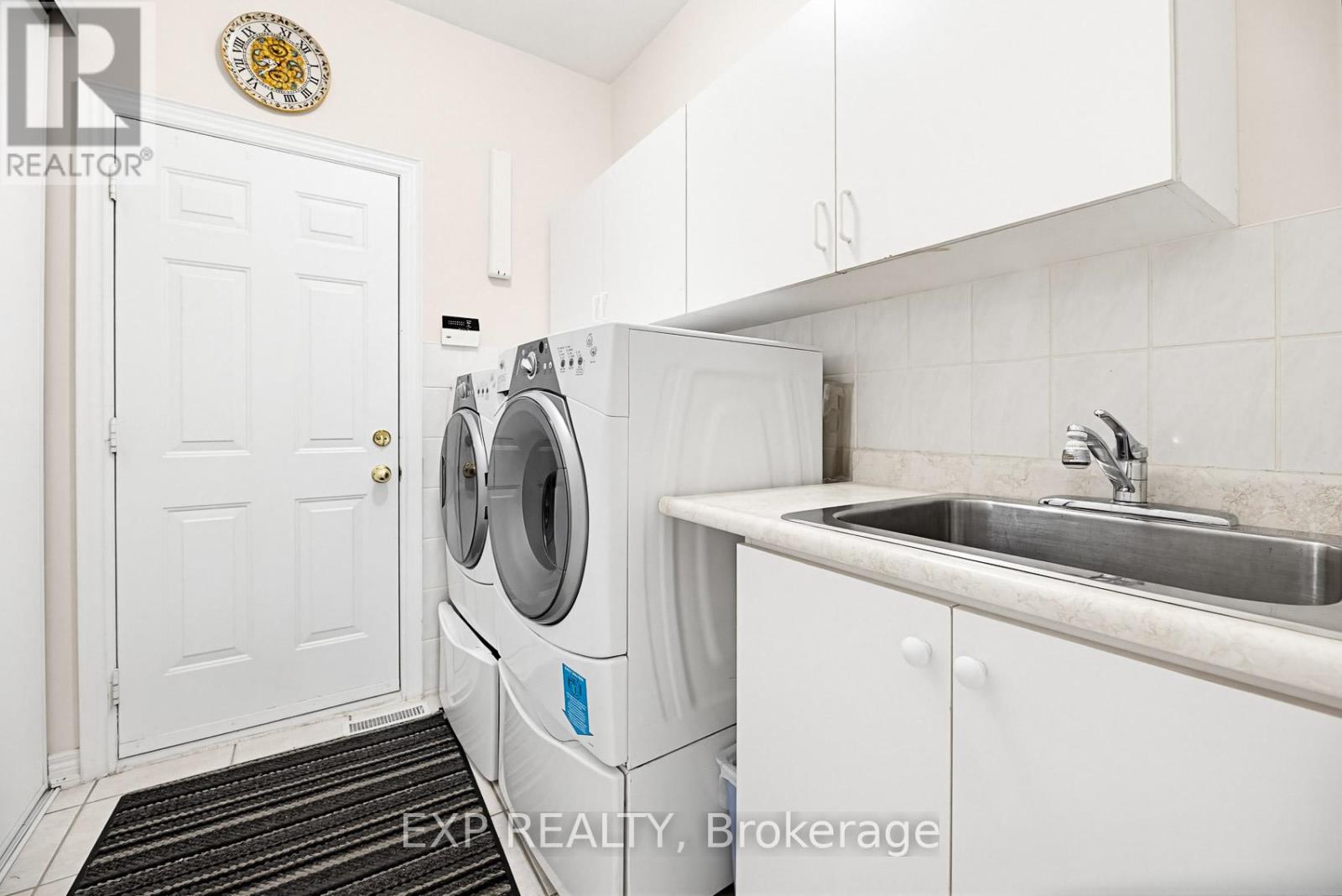 126 Carmela Avenue, Richmond Hill, Ontario  L4E 2V6 - Photo 21 - N13095182