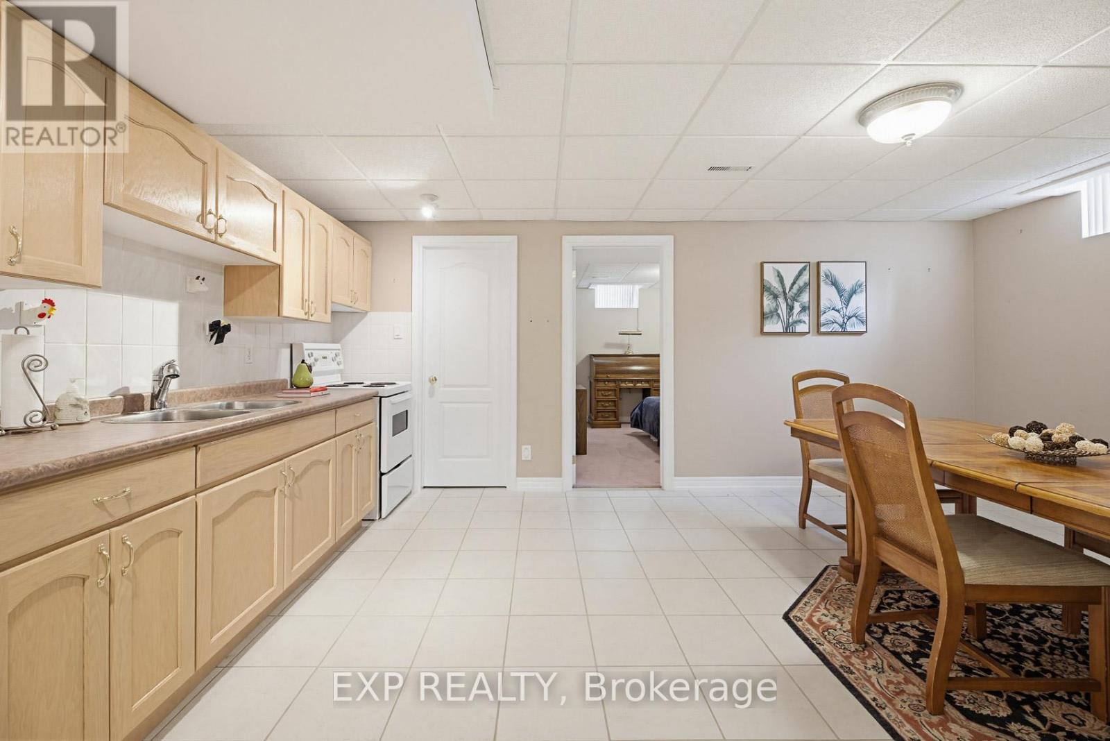 126 Carmela Avenue, Richmond Hill, Ontario  L4E 2V6 - Photo 36 - N13095182