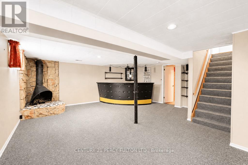 1386 Forest Glade Road, Oakville, Ontario  L6H 2G3 - Photo 24 - W13094858