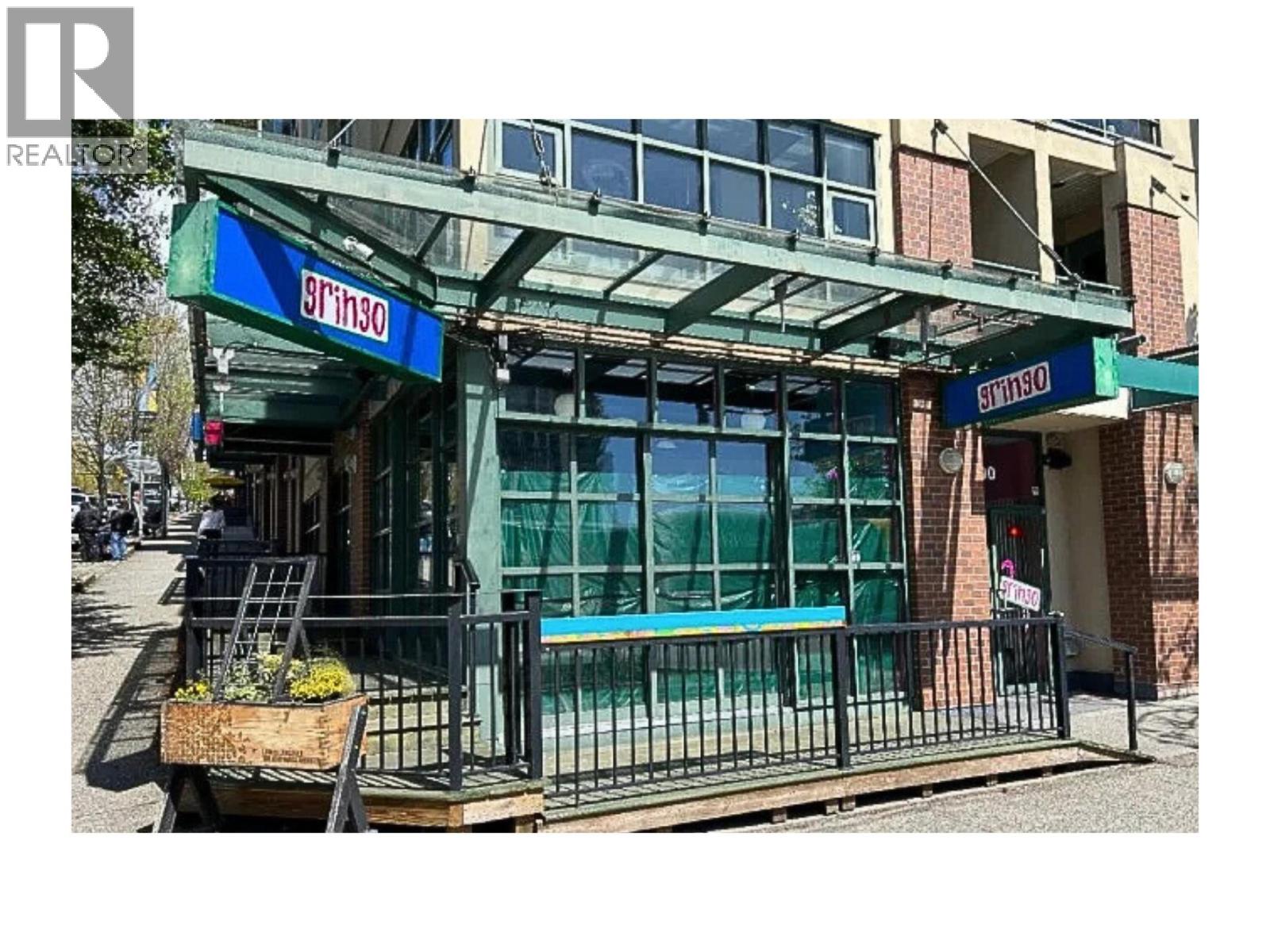 100 E 2nd Street, North Vancouver, British Columbia  V7L 1C3 - Photo 2 - C8077776