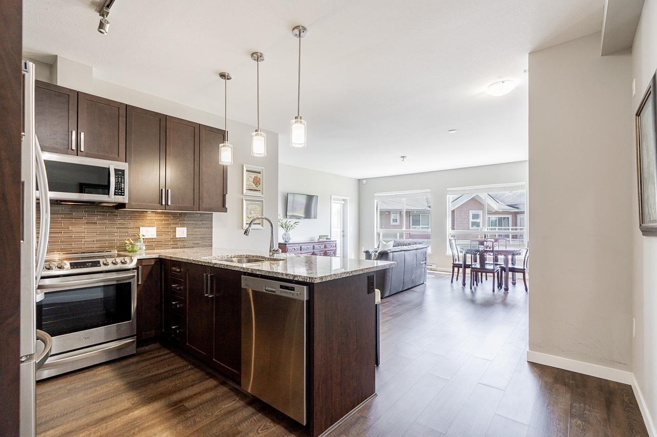 416 6470 194 Street, Surrey, British Columbia  V4N 6J9 - Photo 2 - R3120212