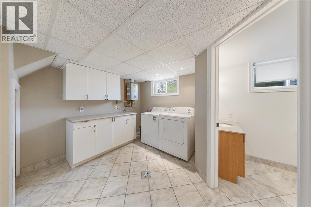 759 Netherlands Place, Sarnia, Ontario  N7S 2W5 - Photo 24 - 26009649