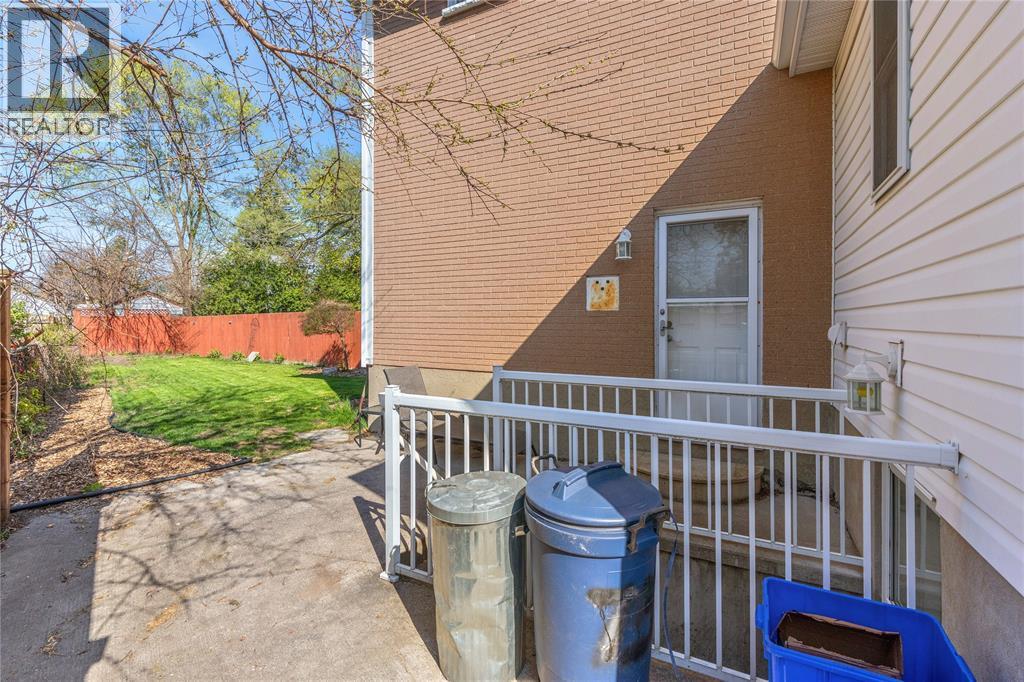 759 Netherlands Place, Sarnia, Ontario  N7S 2W5 - Photo 30 - 26009649