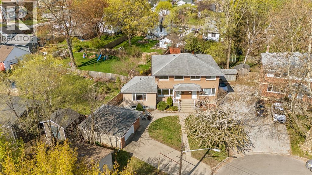 759 Netherlands Place, Sarnia, Ontario  N7S 2W5 - Photo 31 - 26009649