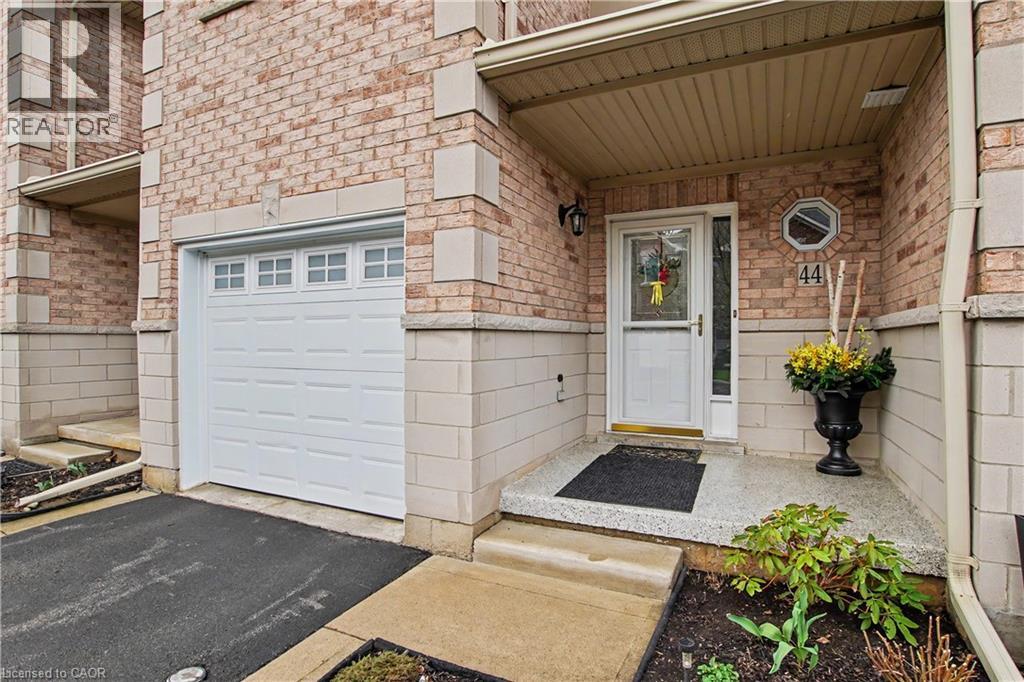 81 Valridge Drive Unit# 44, Ancaster, Ontario  L9G 5B6 - Photo 3 - 40821170