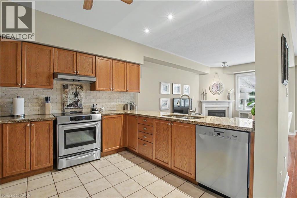 81 Valridge Drive Unit# 44, Ancaster, Ontario  L9G 5B6 - Photo 8 - 40821170