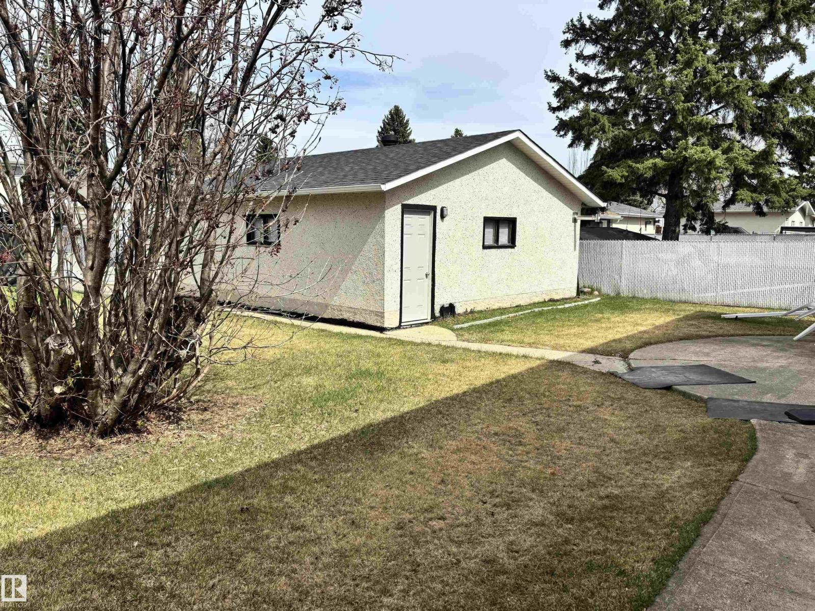 155 Brookwood Dr, Spruce Grove, Alberta  T7X 1H3 - Photo 35 - E4486167