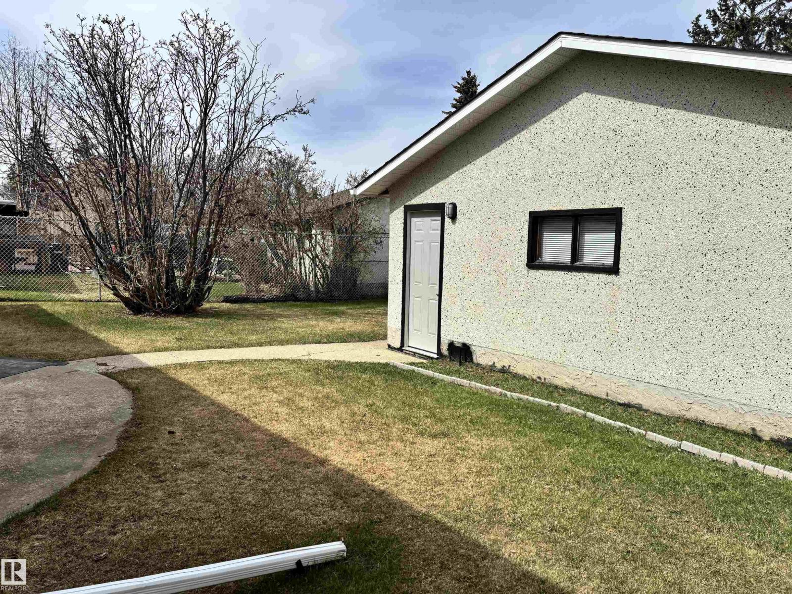 155 Brookwood Dr, Spruce Grove, Alberta  T7X 1H3 - Photo 36 - E4486167