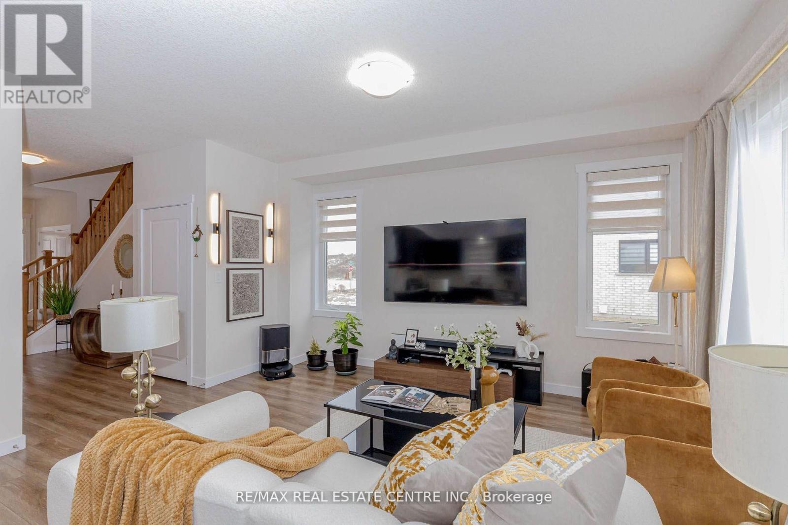 8 Moon Crescent, Cambridge, Ontario  N1S 0C4 - Photo 13 - X13046104