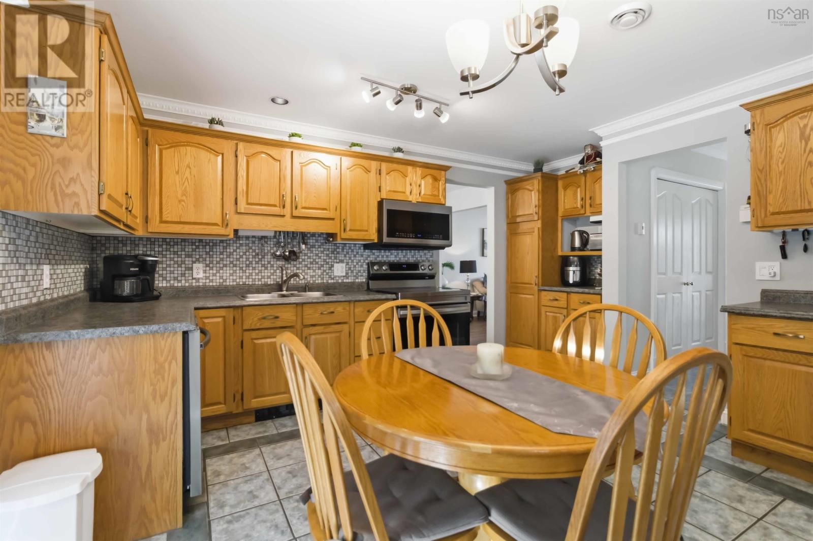 98 Portland Estates Blvd West Boulevard, Dartmouth, Nova Scotia  B2W 6E5 - Photo 16 - 202603967