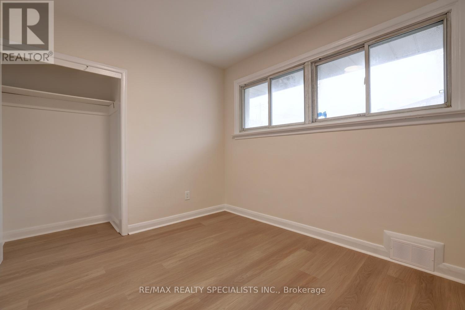 2434 Islington Avenue, Toronto, Ontario M9W 3X7 - Photo 9 - W13094904