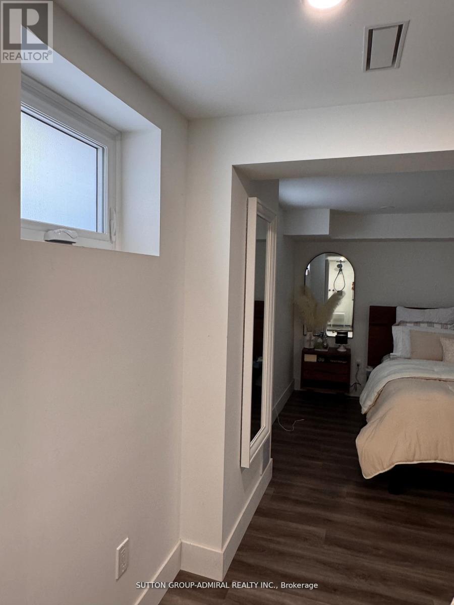 Lower - 6 Frankfort Avenue, Toronto, Ontario  M6L 2Y2 - Photo 16 - W13094912