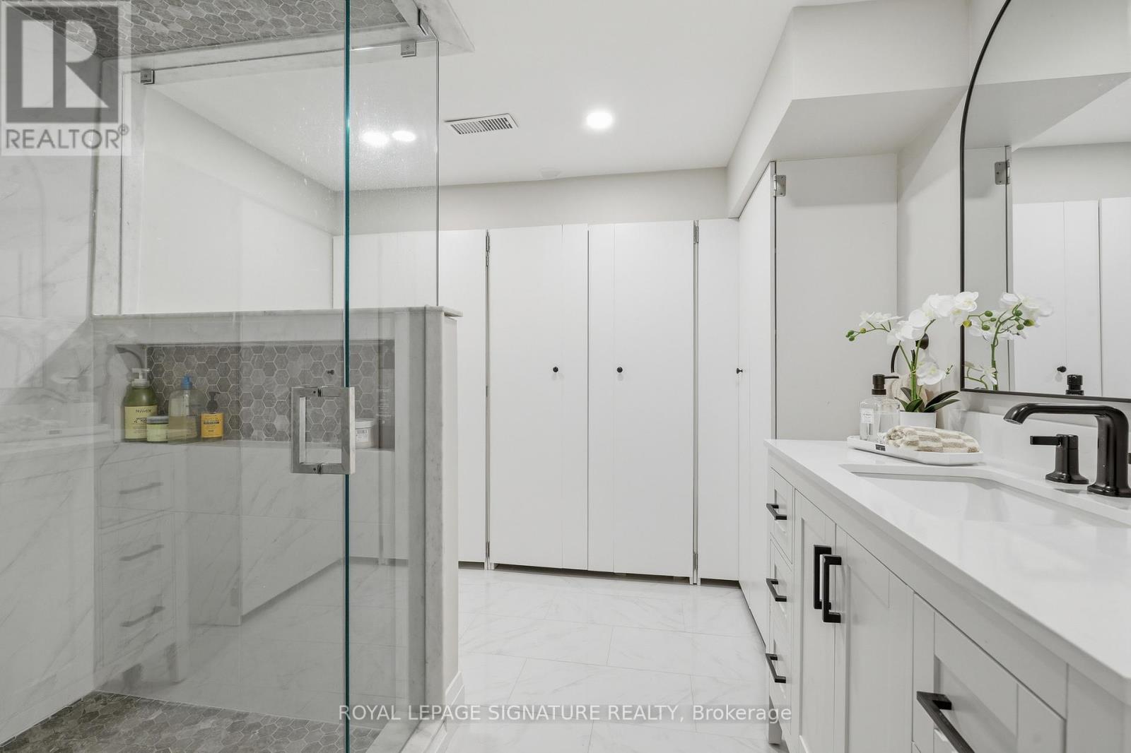216 Folkstone Crescent, Brampton, Ontario  L6T 3N6 - Photo 21 - W13094918