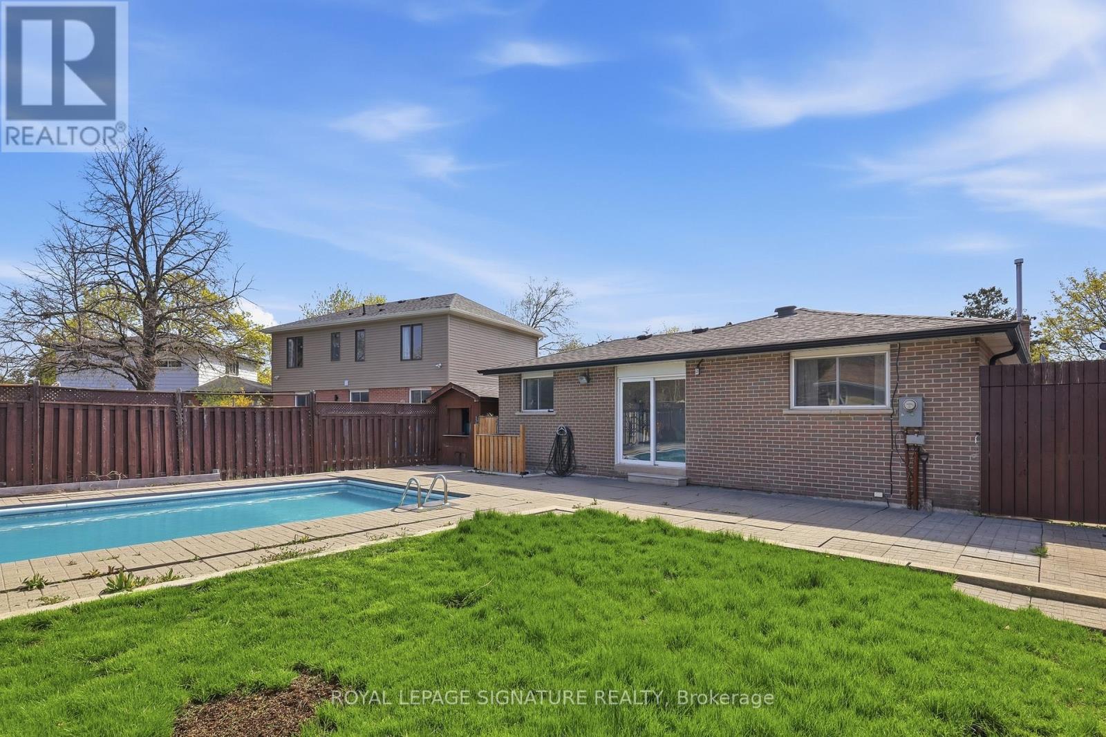 216 Folkstone Crescent, Brampton, Ontario  L6T 3N6 - Photo 28 - W13094918