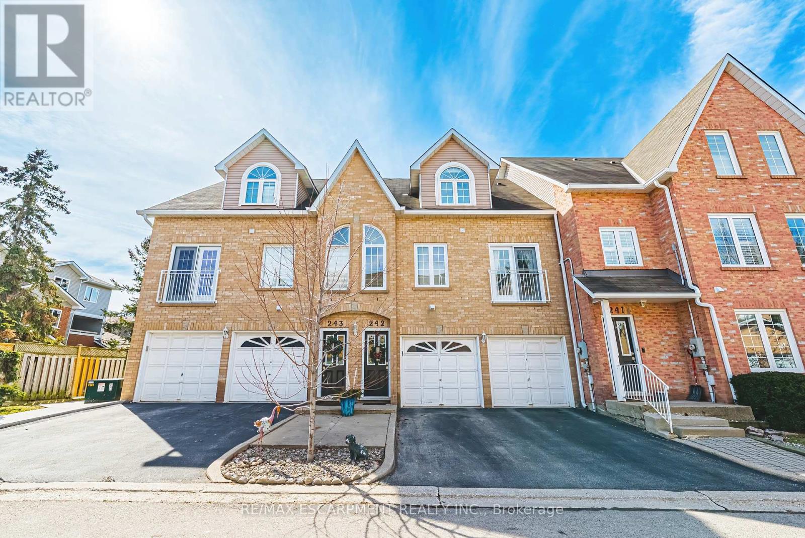 242 - 2055 WALKERS LINE, Burlington, Ontario