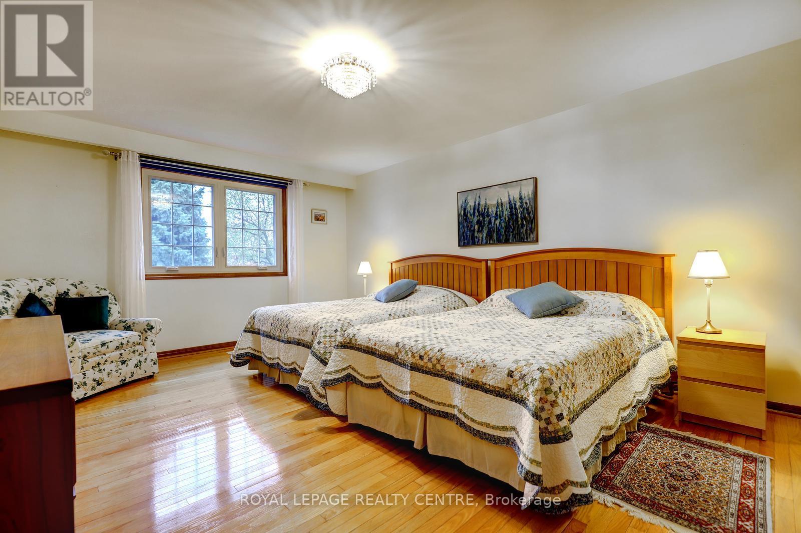 757 Damien Way, Mississauga, Ontario  L5C 3C3 - Photo 21 - W13095006