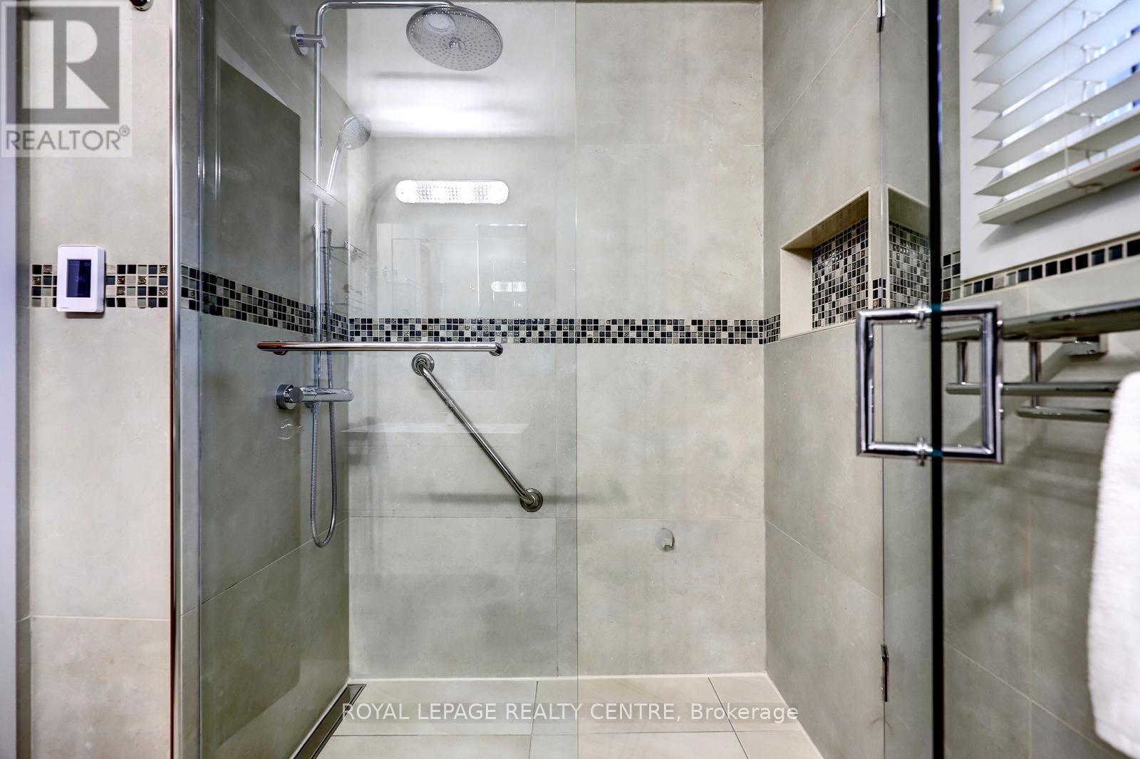 757 Damien Way, Mississauga, Ontario  L5C 3C3 - Photo 24 - W13095006