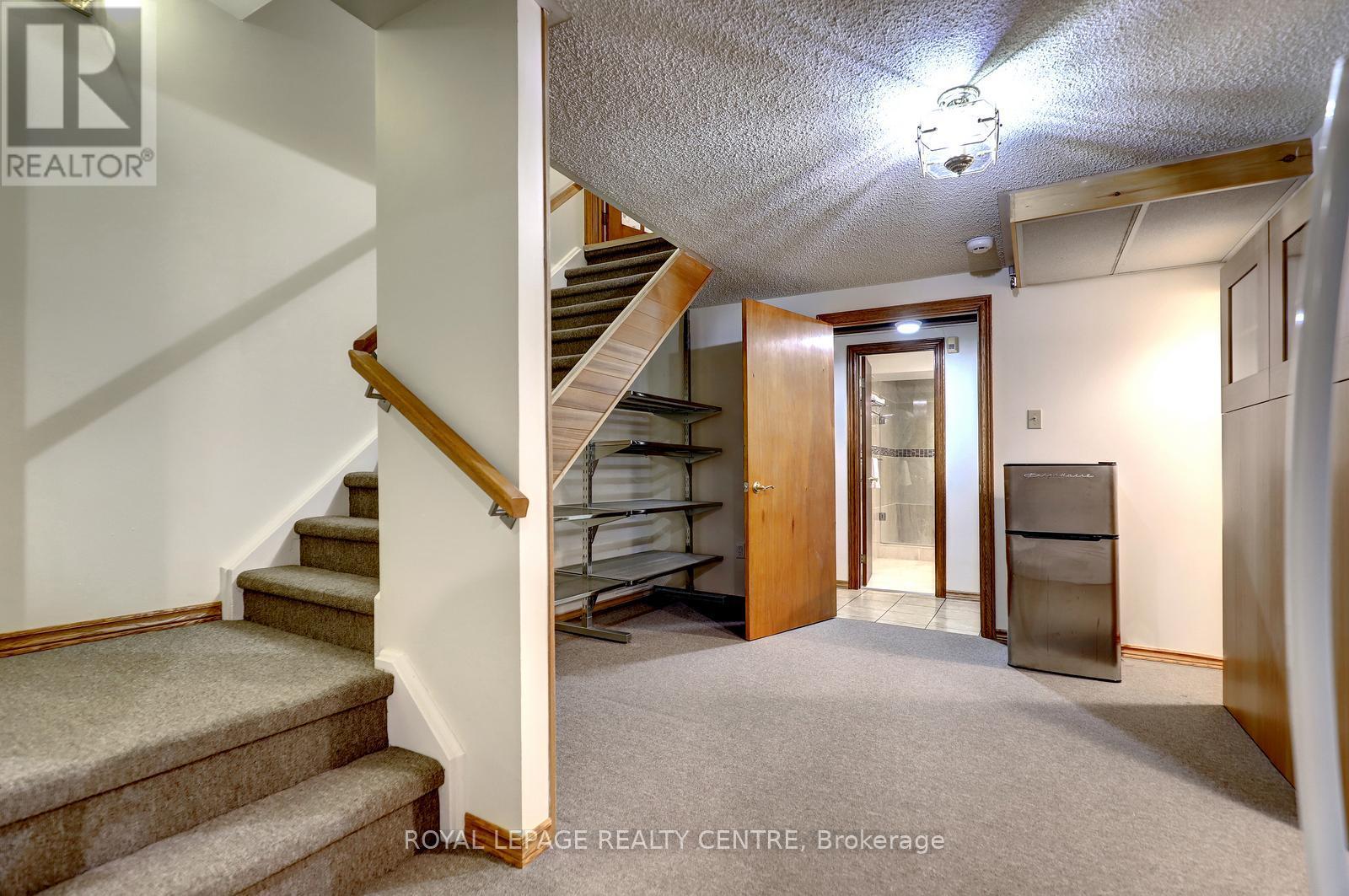 757 Damien Way, Mississauga, Ontario  L5C 3C3 - Photo 35 - W13095006