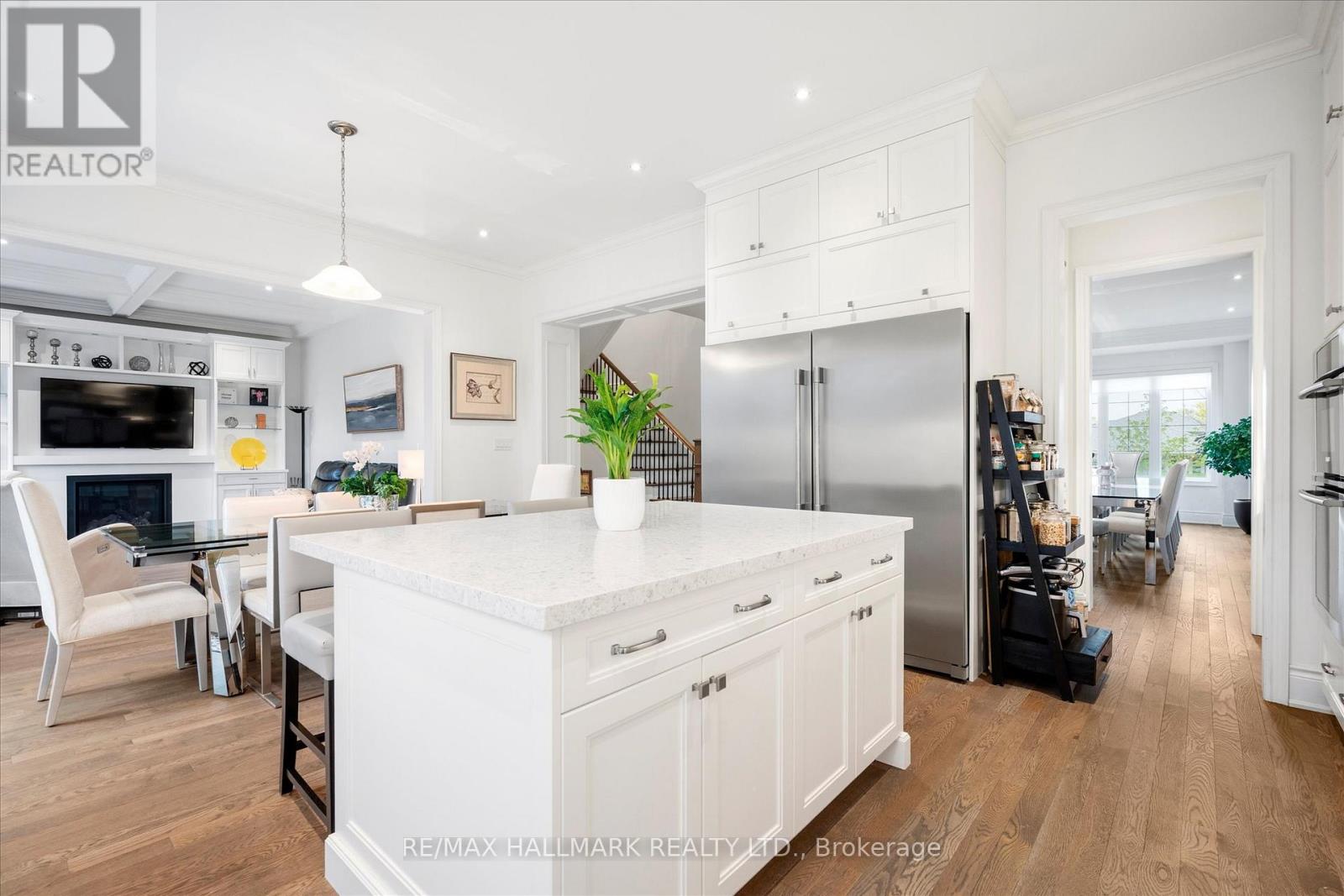 317 La Rose Avenue, Toronto, Ontario  M9P 1B8 - Photo 18 - W13095048