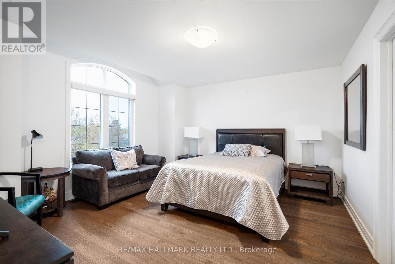 317 La Rose Avenue, Toronto, Ontario  M9P 1B8 - Photo 36 - W13095048