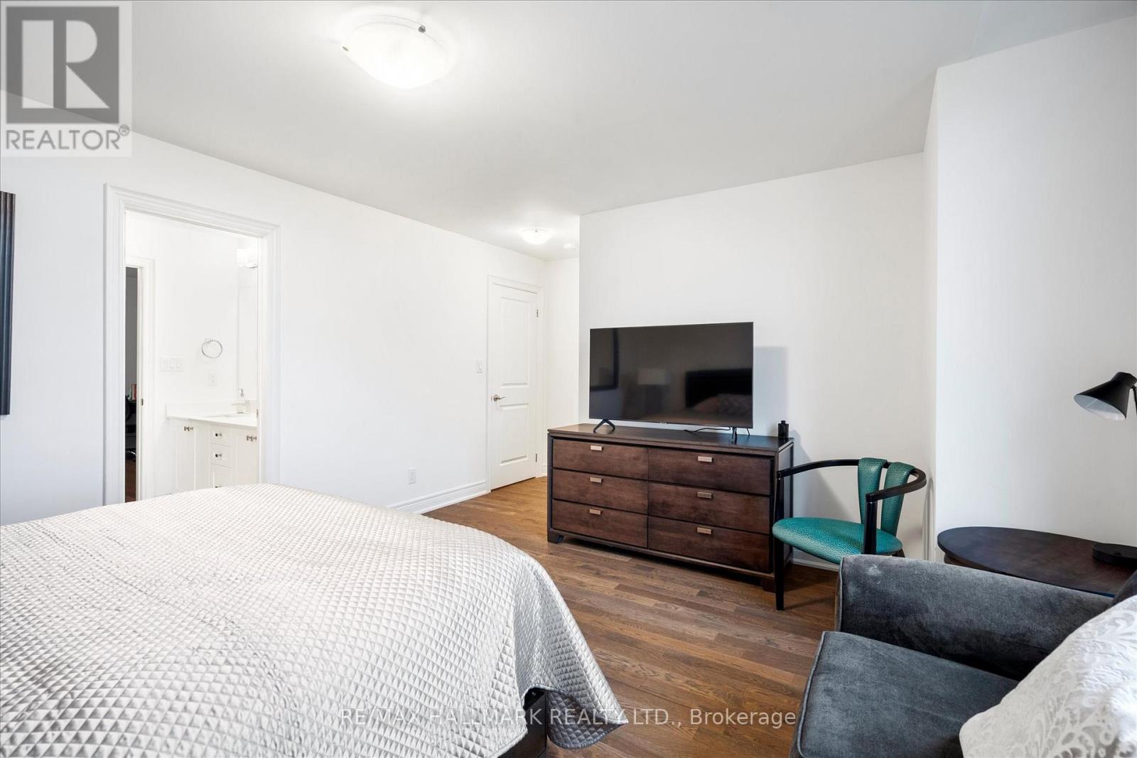 317 La Rose Avenue, Toronto, Ontario  M9P 1B8 - Photo 37 - W13095048