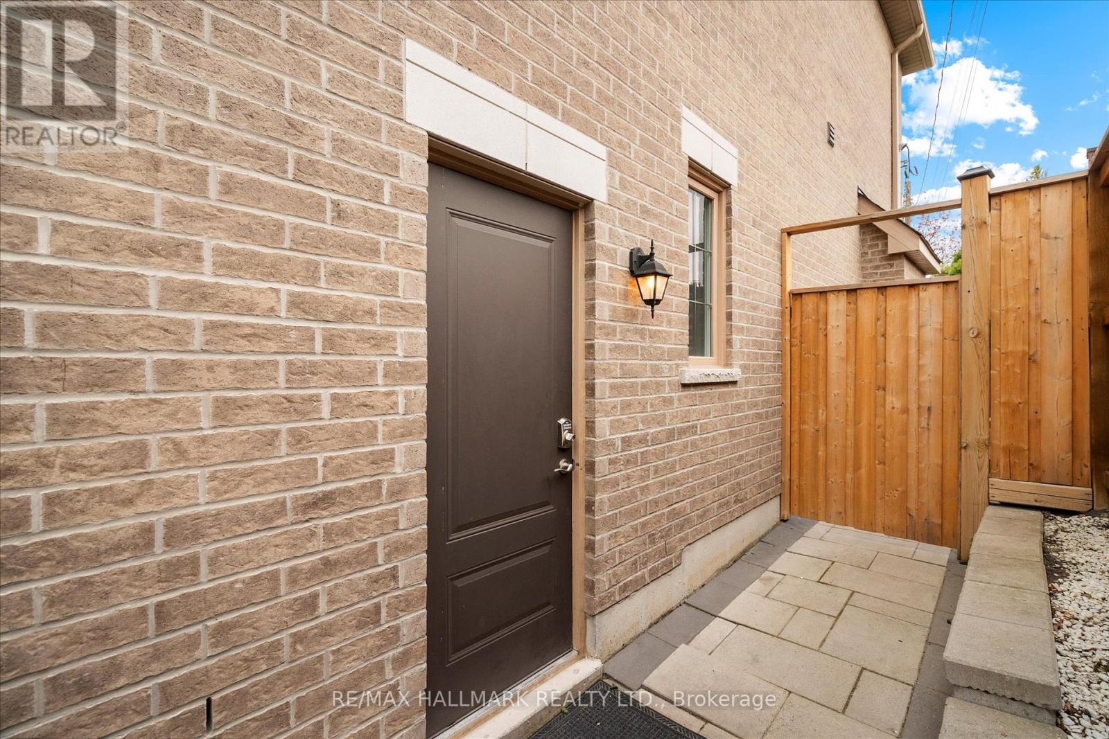 317 La Rose Avenue, Toronto, Ontario  M9P 1B8 - Photo 43 - W13095048