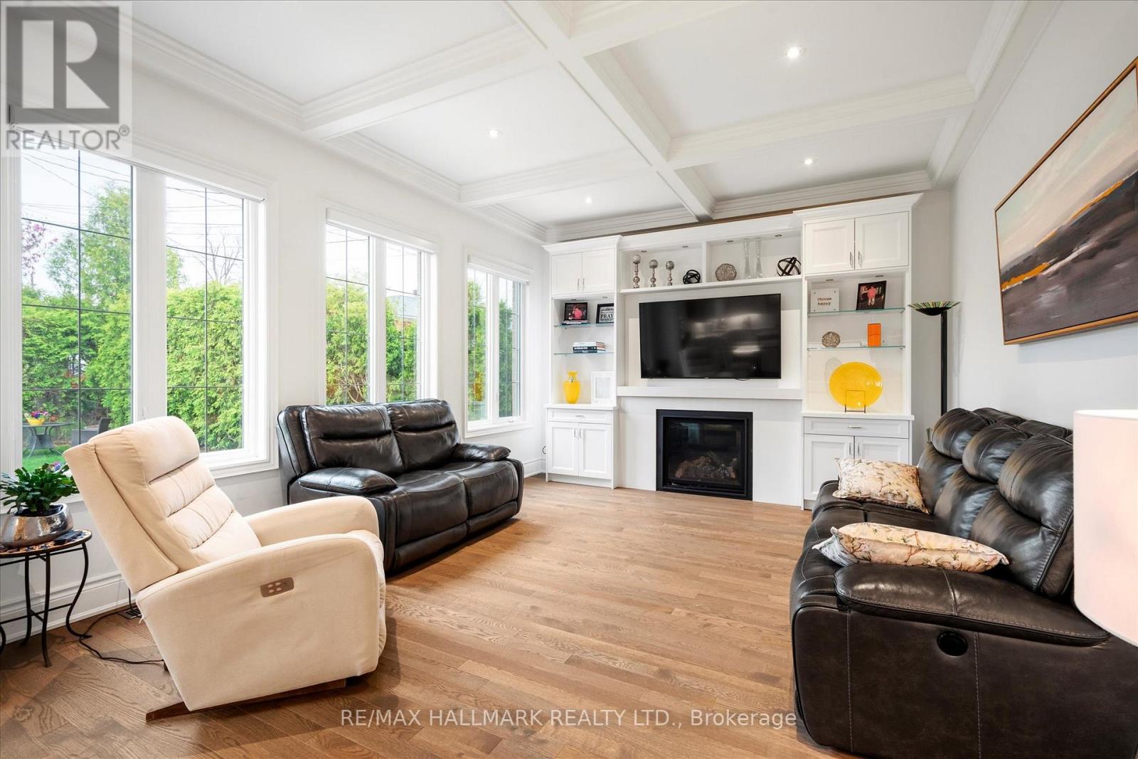 317 La Rose Avenue, Toronto, Ontario  M9P 1B8 - Photo 9 - W13095048