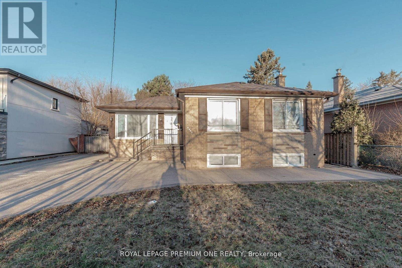 Basement - 2085 Bridge Road, Oakville, Ontario  L6L 2E8 - Photo 2 - W13095112
