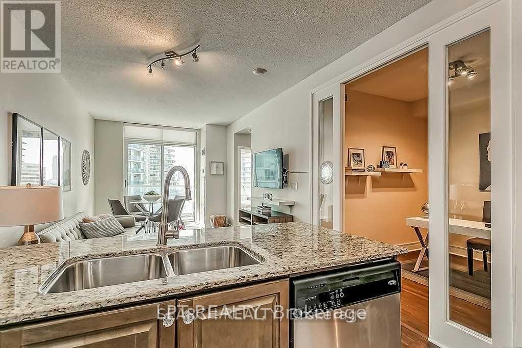 1508 - 90 Absolute Avenue, Mississauga, Ontario  L4Z 0A1 - Photo 13 - W13095216